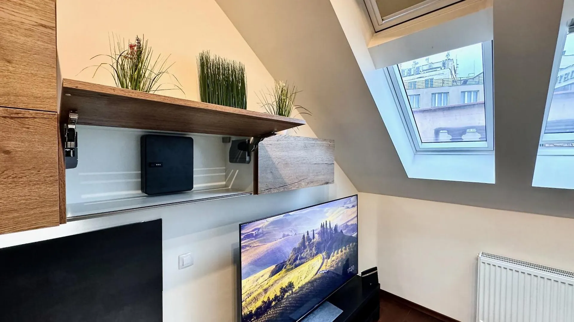 Loft Jecna 43, Prague Apartment 0*,