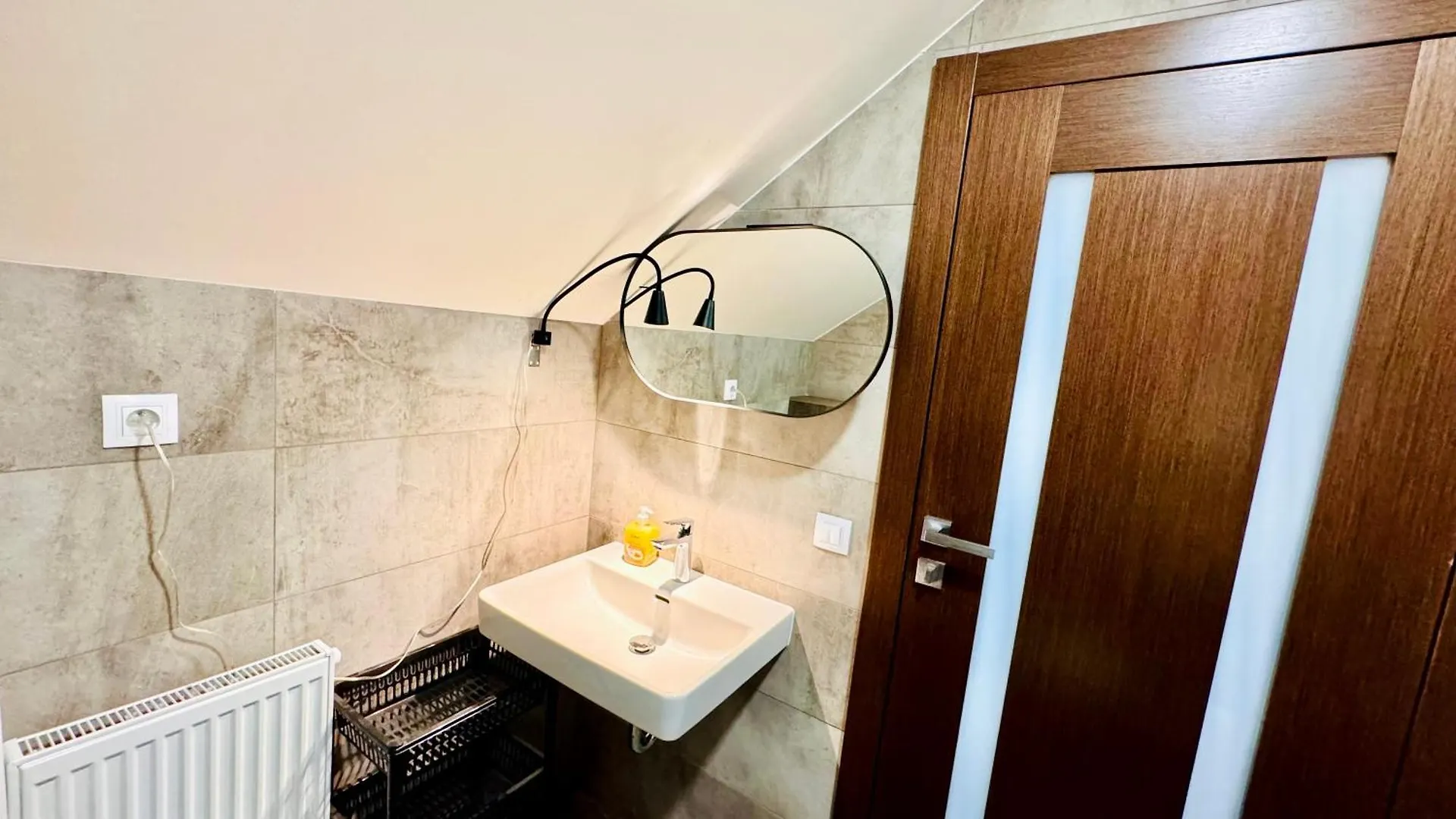 Loft Jecna 43, Prague Apartment